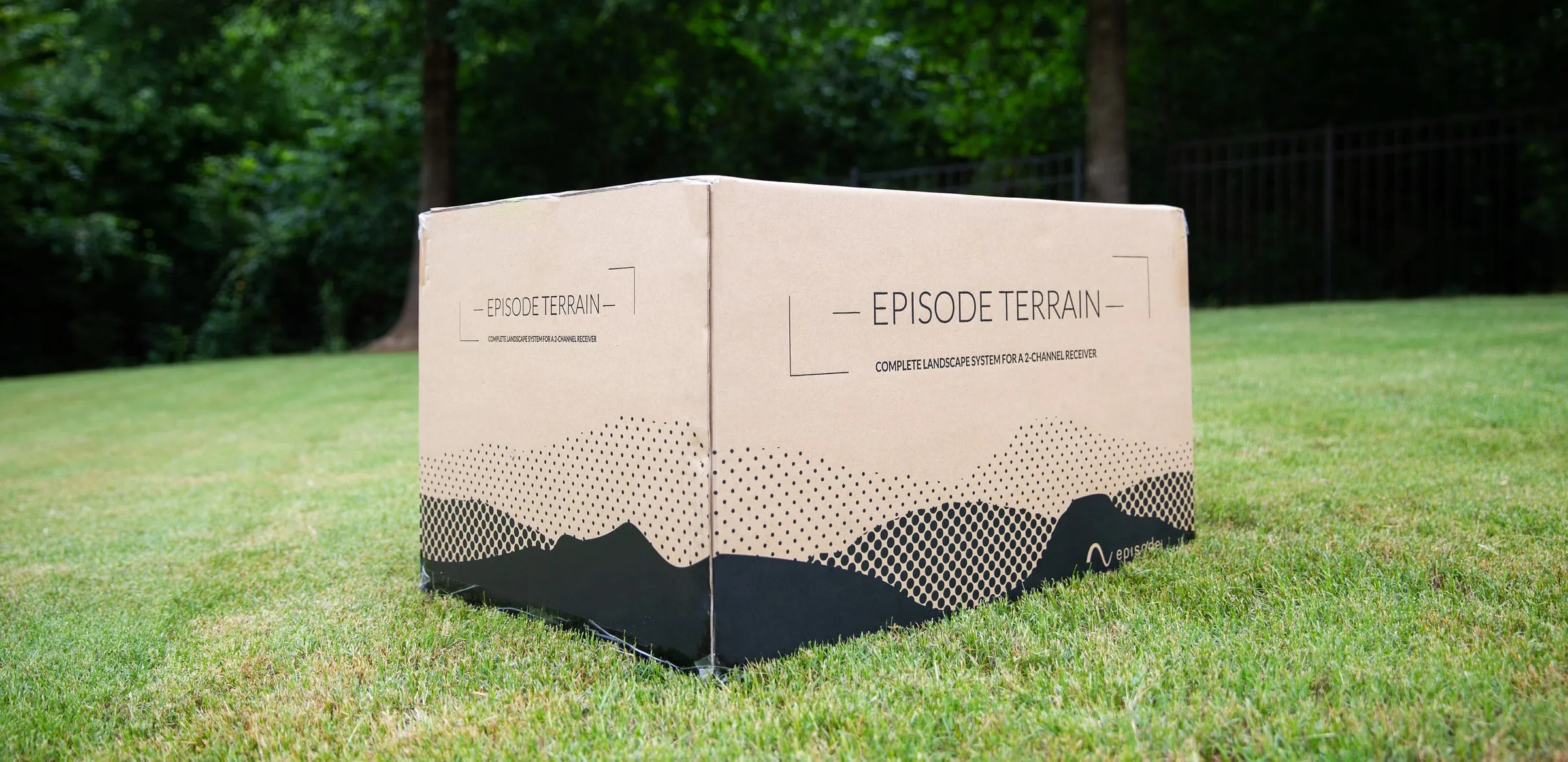 Episode Terrain box on grass, showing the two-color terrain pattern